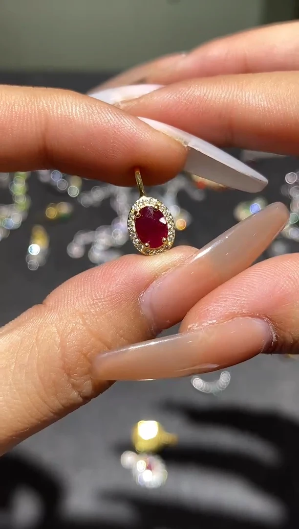 颈饰银S925镶嵌红宝石吊坠