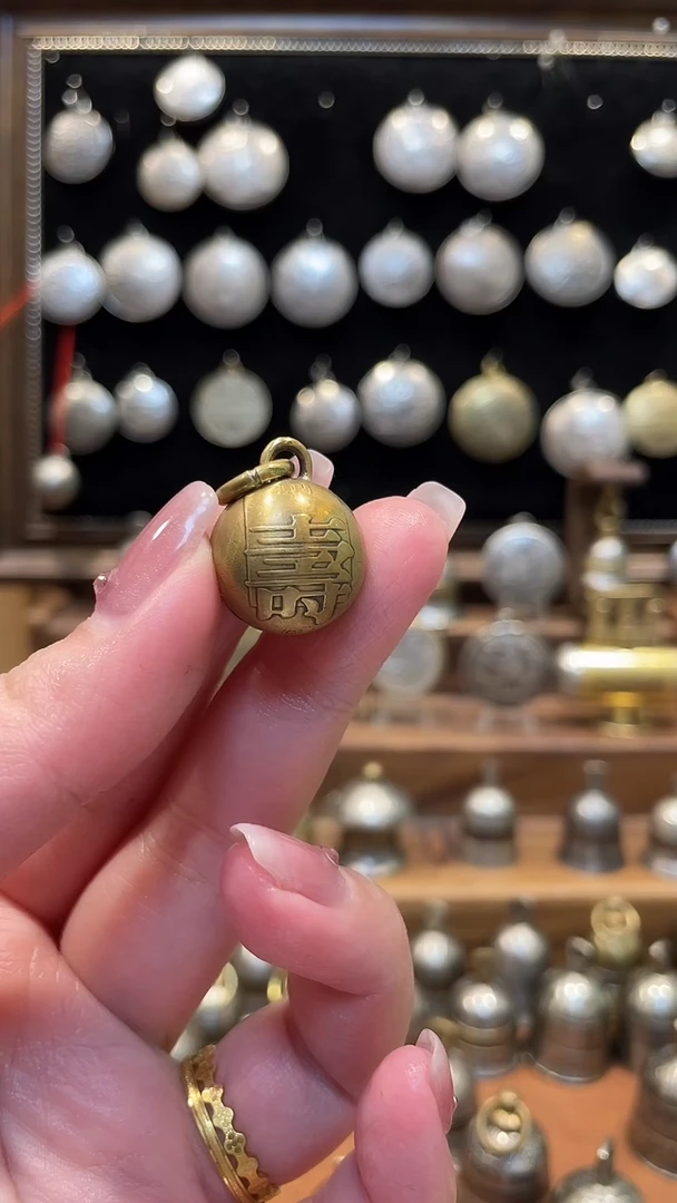 铁合金珐琅寿字圆铃铛微瑕