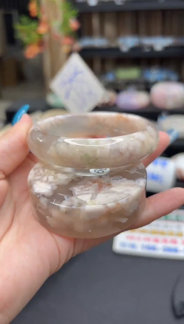 未镶嵌手镯石英质玉52(61圈赠送镯心)