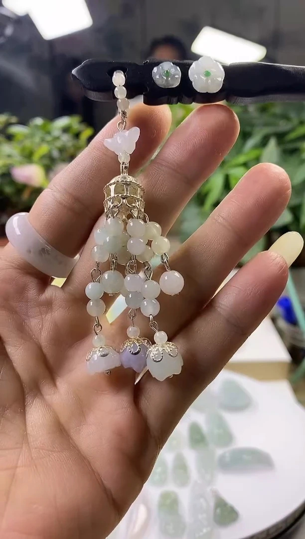 颈饰未镶嵌翡翠天然缅甸翡翠A货发簪