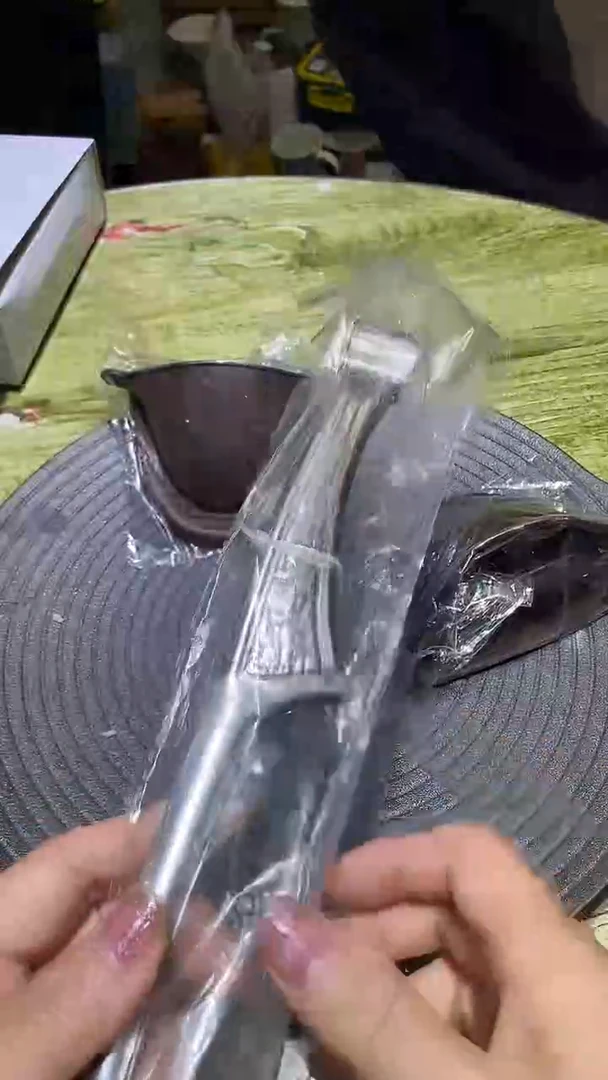 瓷片碗碟好物一件不留@@1