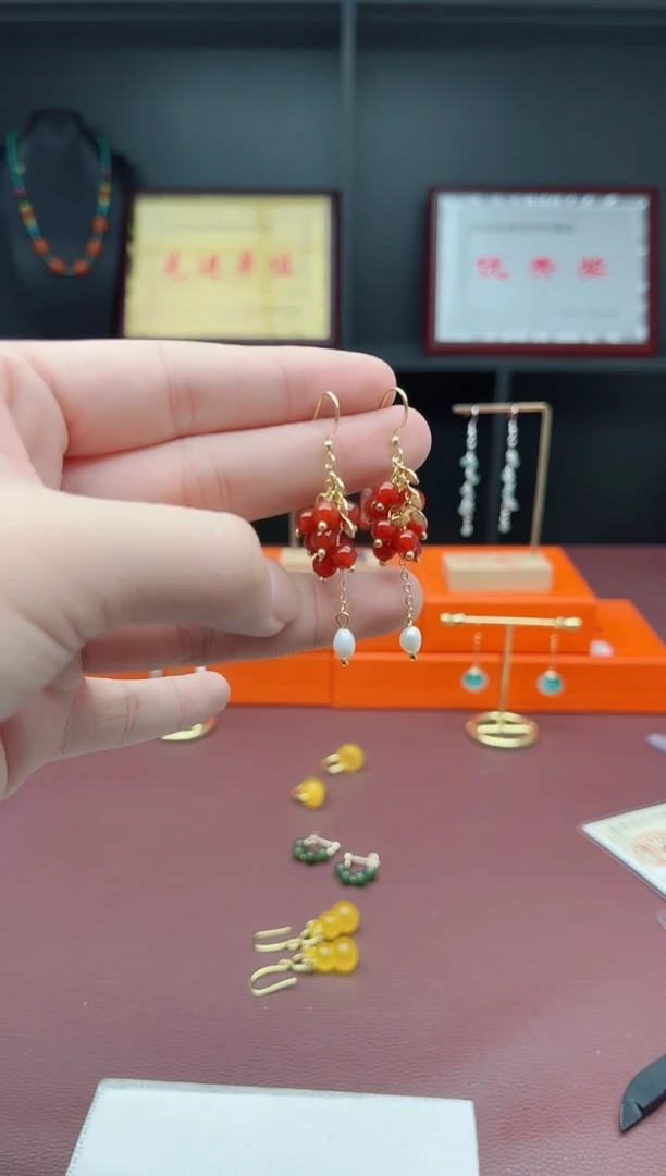 银S925镶嵌耳饰玛瑙/玉髓南红葡萄带小珍珠