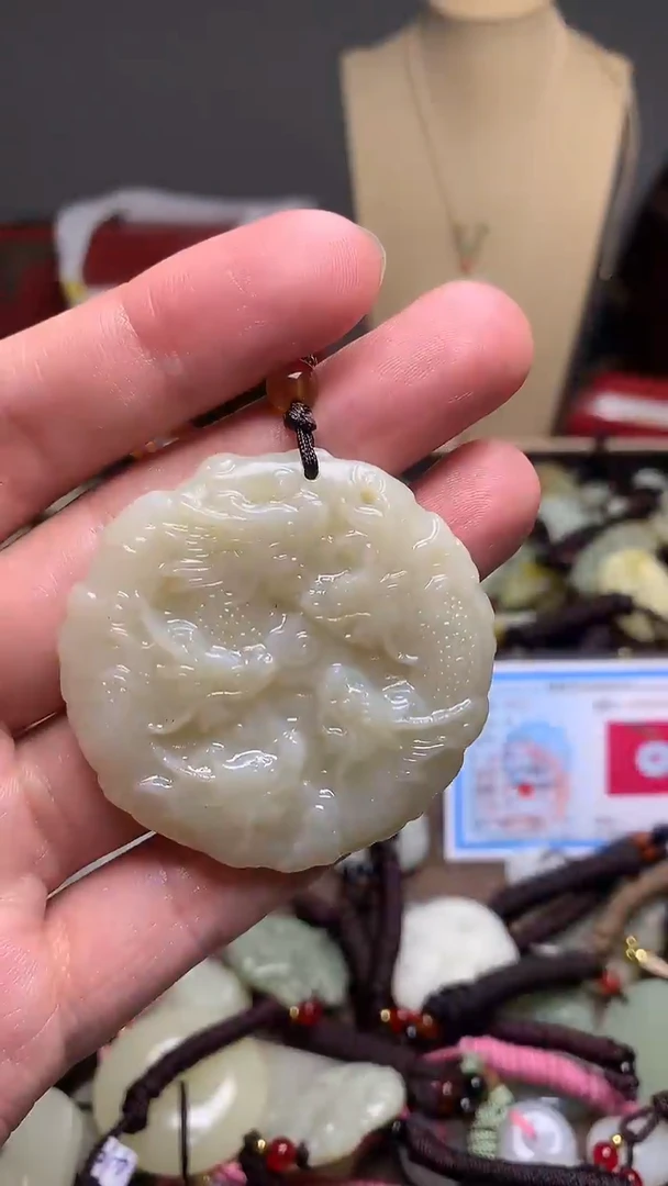 颈饰未镶嵌和田玉新疆料青海料清水和田玉吊坠