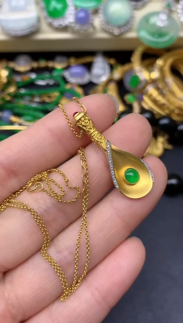 颈饰18K金镶嵌翡翠339-雪姐翡翠天天见