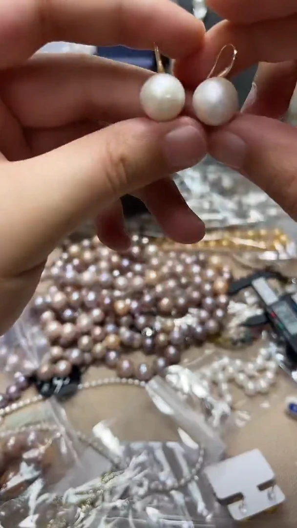 未镶嵌淡水珍珠耳饰906