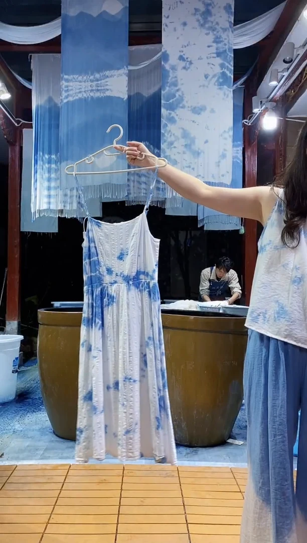 云浅蓝深 扎染服装 纯棉吊带裙 95斤以内穿 胸围76 均码