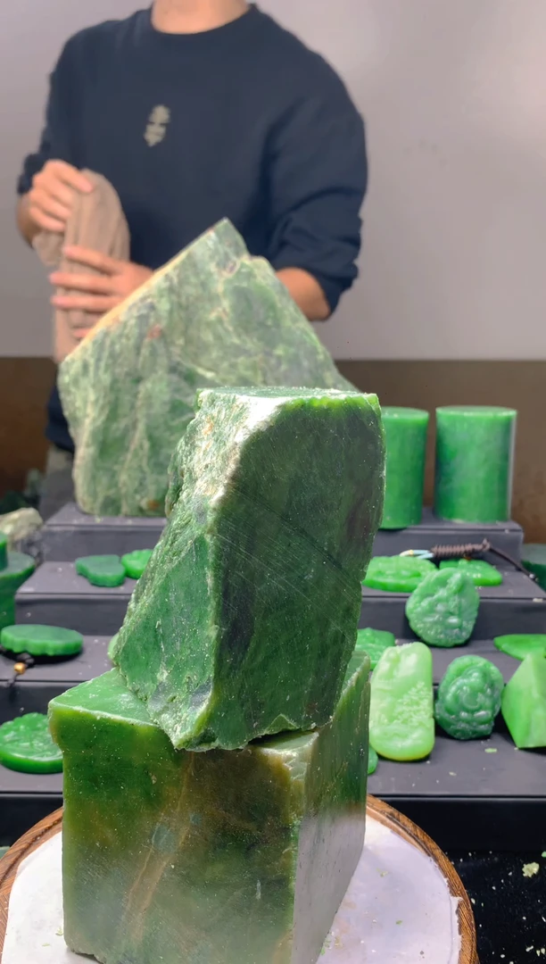 未镶嵌和田玉珠宝半成品1
