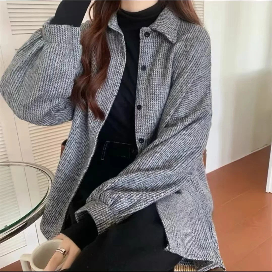 2025秋冬韩系新款复古翻领系扣显瘦宽松型上衣外套港风休闲风