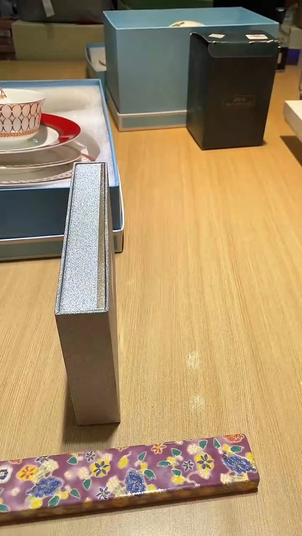 【闪购商品】瓷片锅碗瓢盆一件不剩