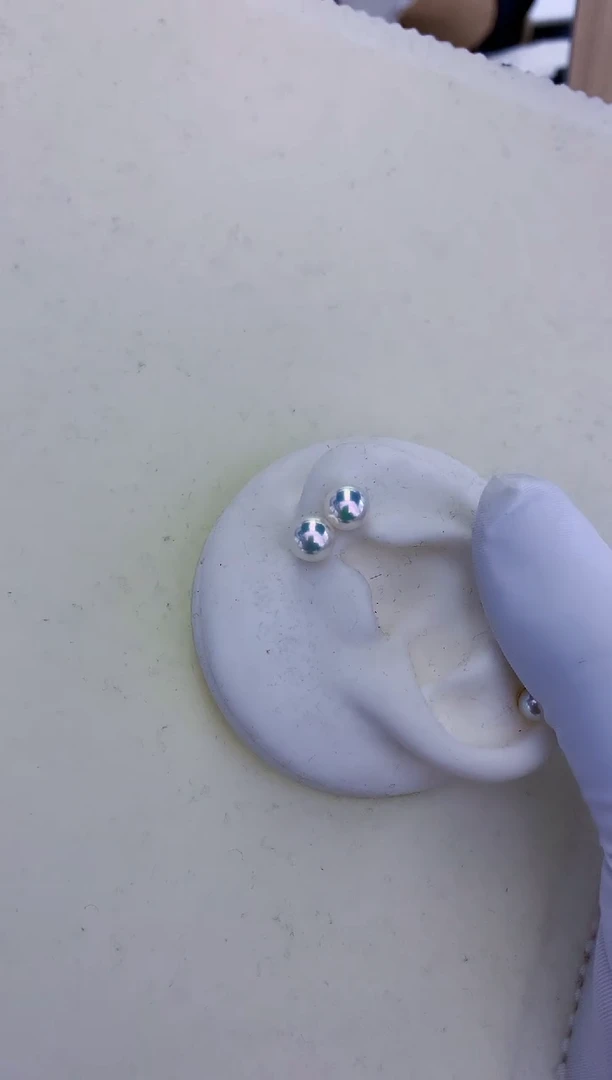 18K金镶嵌饰品海水珍珠7-7.5素钉定制