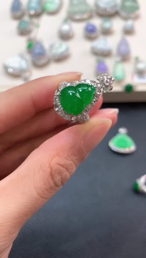 翡翠戒指18K金镶嵌b123