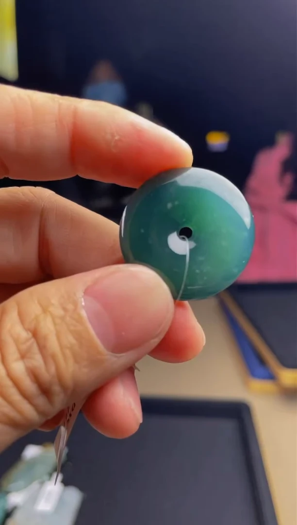 【闪购商品】定制翡翠未镶嵌        1545