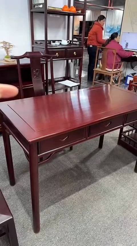 黑酸枝木类家具118x58x78状元桌+餐椅1张