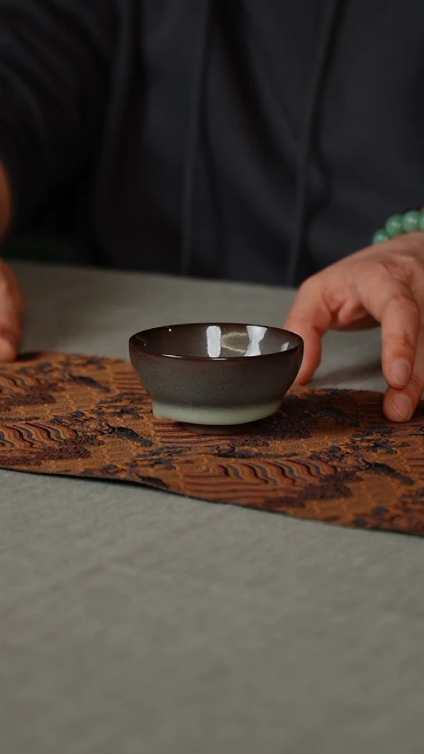 【闪购商品】96-1带足马蹄杯（半釉）