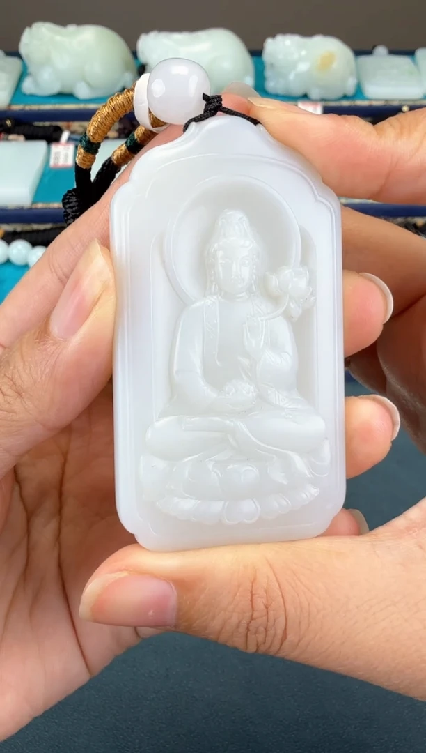 颈饰未镶嵌和田玉1