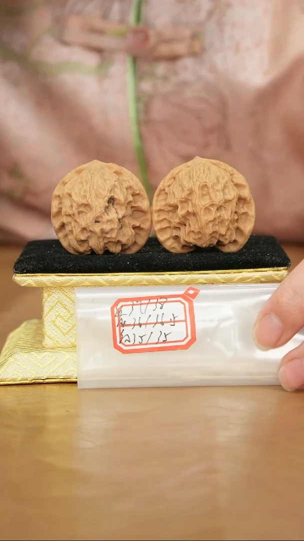 把件文玩核桃野狼异形