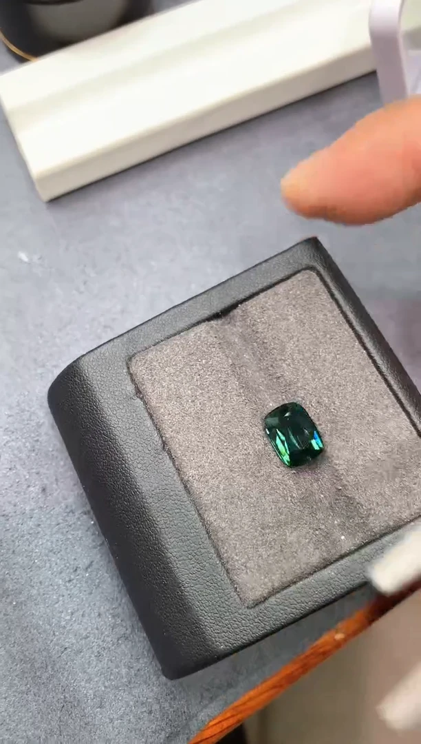 未镶嵌裸石碧玺3.36ct 39