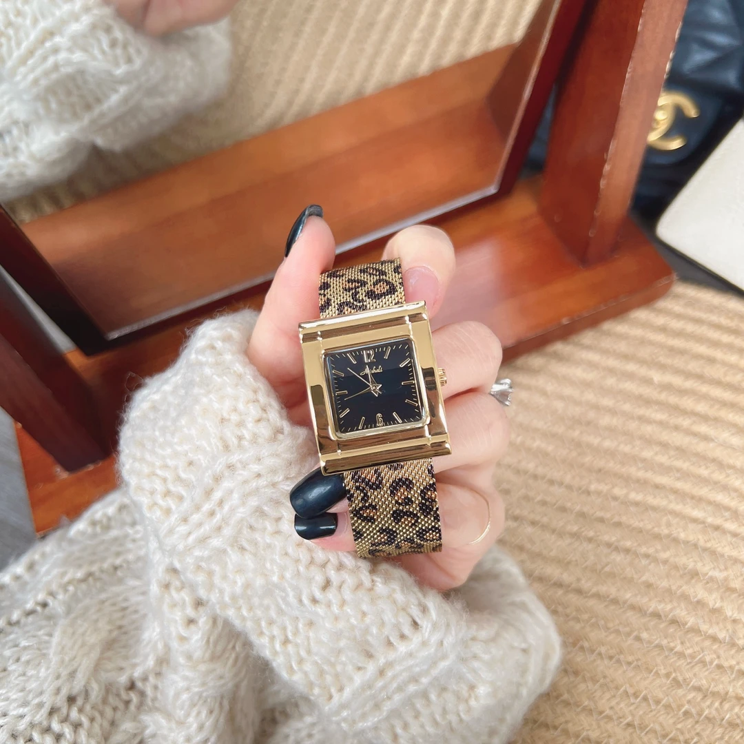 DIHUAFEEL/蒂华菲新款女士豹纹钢带方形女士手表女表防水送礼物