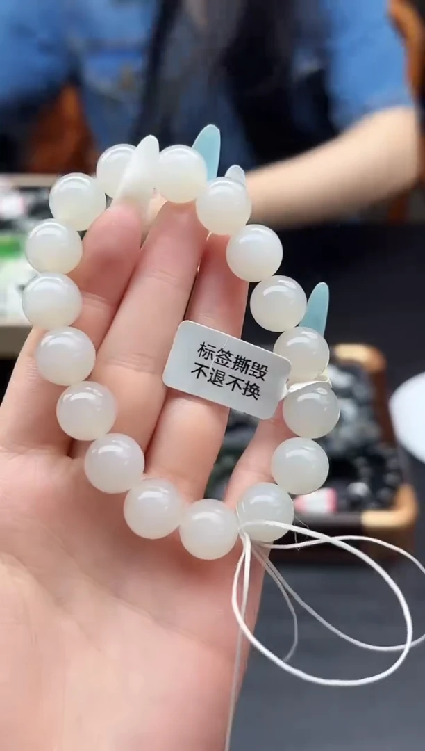 未镶嵌手串和田玉董小姐推荐 多样性发货 拍一发一bk