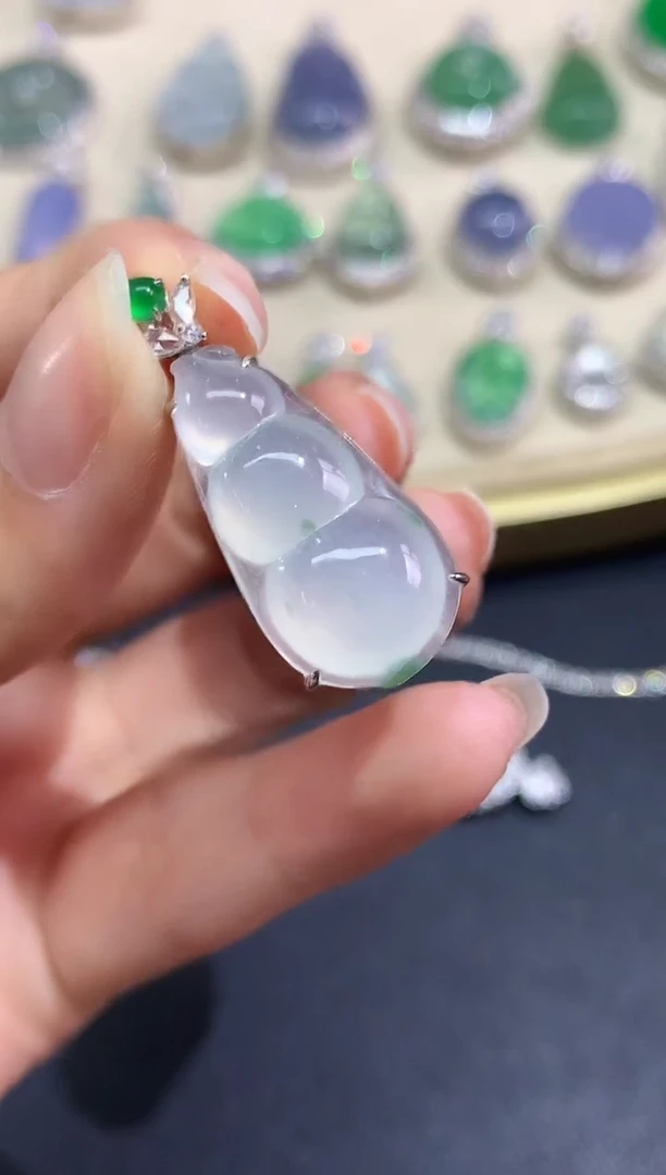 吊坠(不含链)18K金镶嵌翡翠吊坠(不含链)|6800