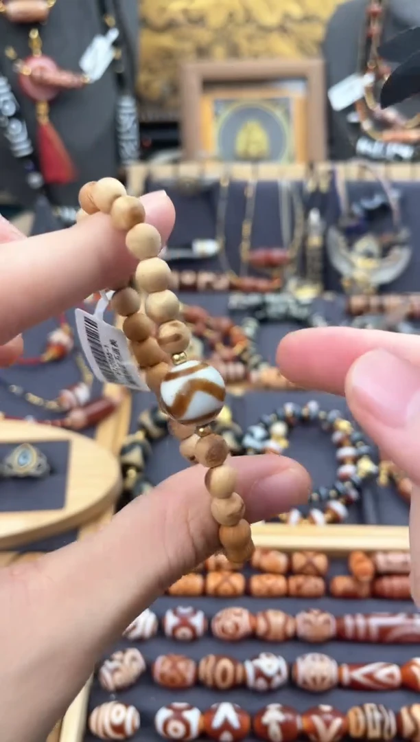 【闪购商品】玛瑙/玉髓颈饰未镶嵌高品雪域白虎牙手串