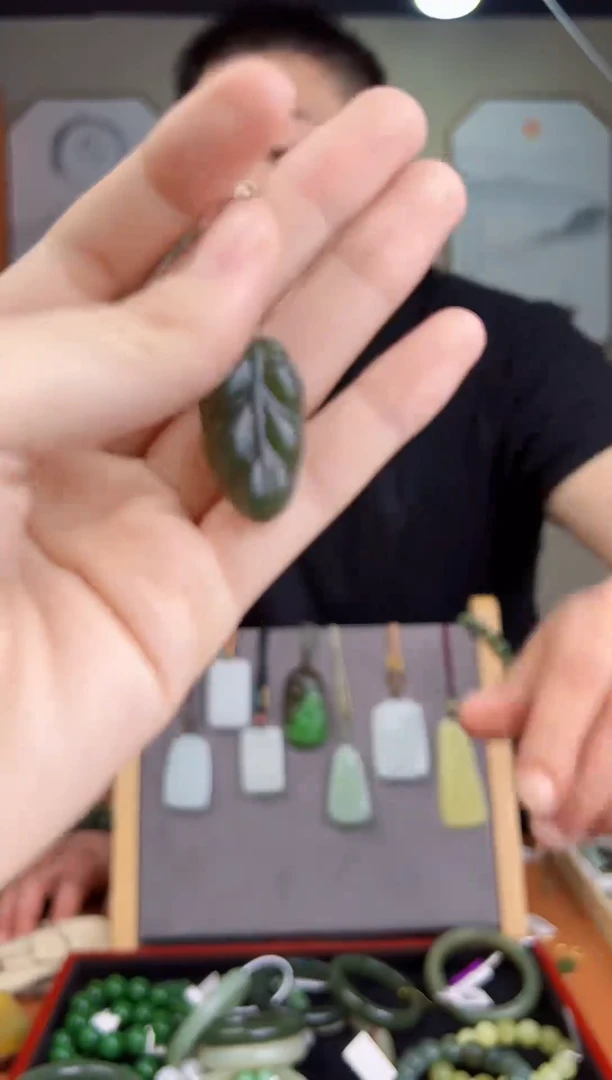 颈饰未镶嵌和田玉多样性发货 拍一单发一个