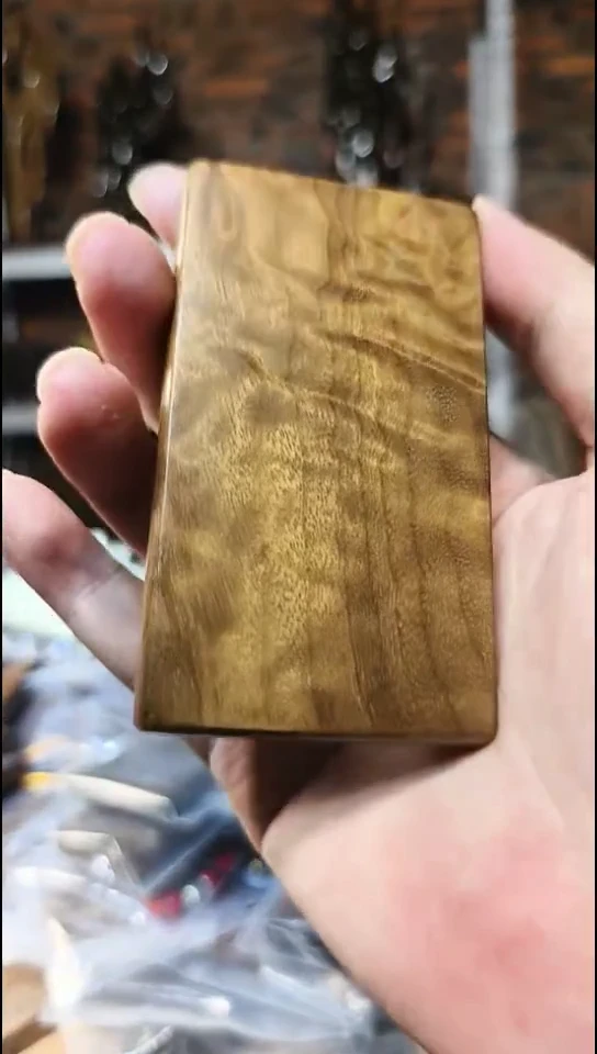 金丝楠无事牌手把件