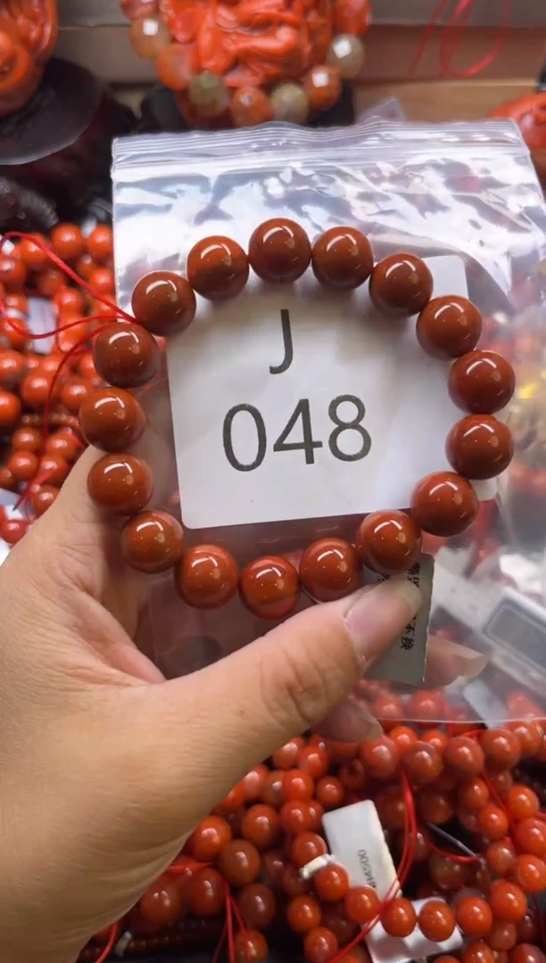 未镶嵌南红玛瑙珠宝奇石J048-12