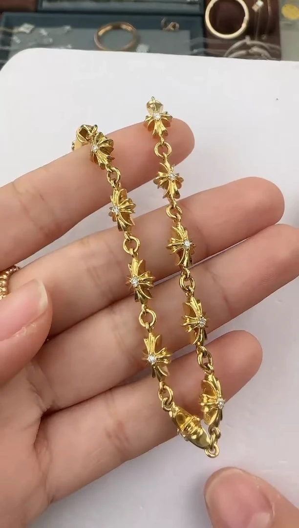 【闪购商品】钻石手链22K金镶嵌十字架手链