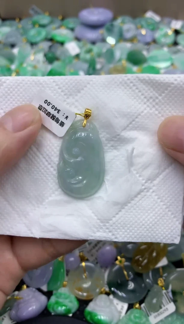 颈饰未镶嵌翡翠天然缅甸翡翠A货
