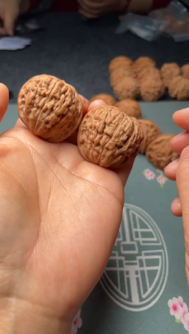 把件文玩核桃w317  莲花 38尺