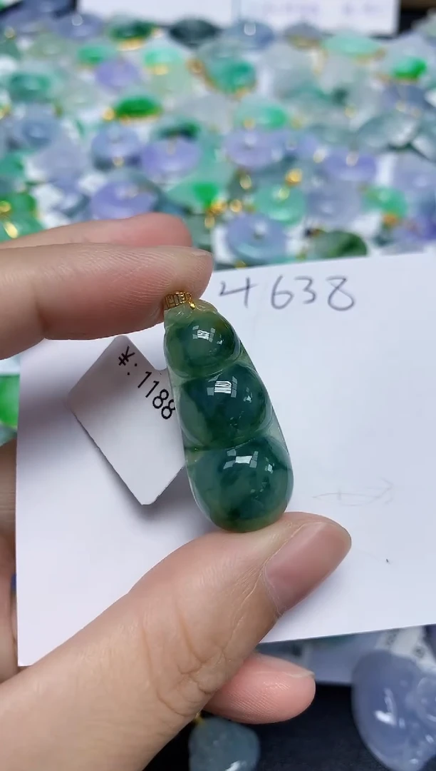 翡翠未镶嵌颈饰天然缅甸翡翠A货