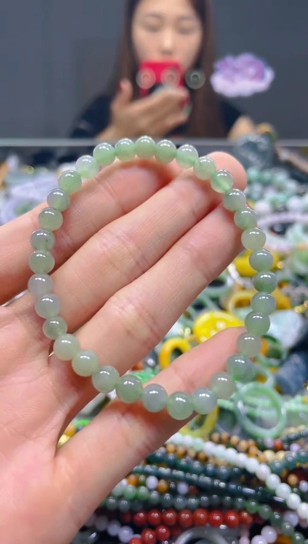颈饰未镶嵌翡翠5MM/P/翡翠A货，一件也是批发价