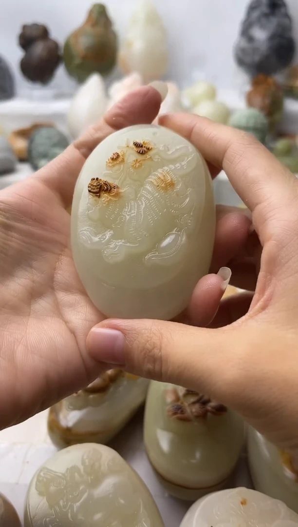 石材方解石手把件不退换虎