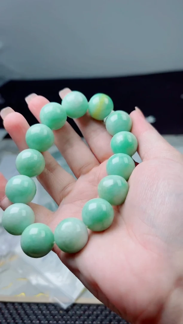 未镶嵌定制翡翠翡翠