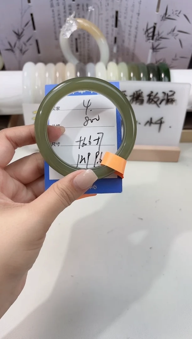 未镶嵌手镯和田玉湖水04