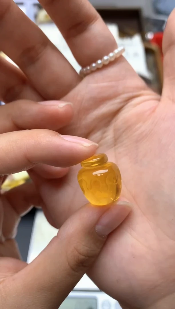 【闪购商品】琥珀珠宝奇石未镶嵌021琥珀蜜蜡花粉有纹小坑介意勿拍