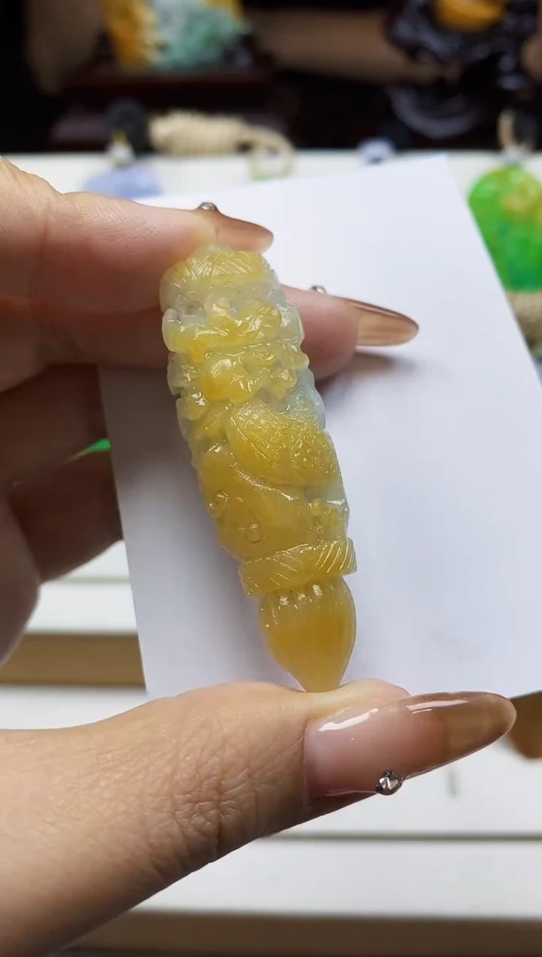 颈饰未镶嵌翡翠1