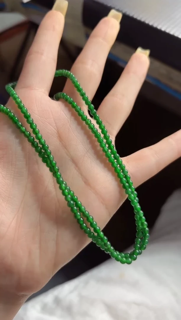 翡翠未镶嵌颈饰100711036