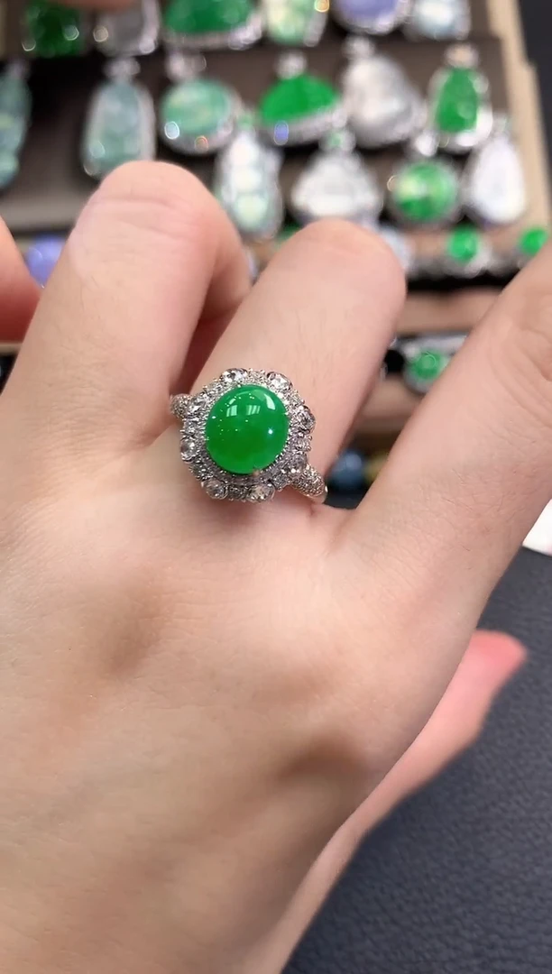 翡翠戒指18K金镶嵌春日珠宝 B147