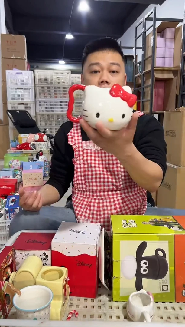 【闪购商品】杯陶瓷红色把手kt头杯