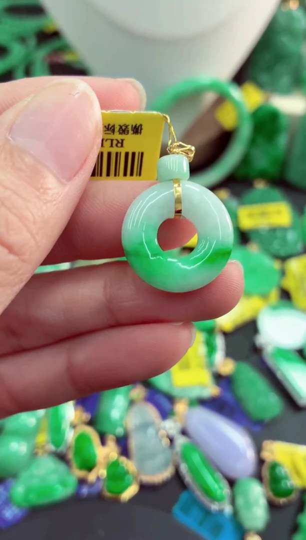 吊坠(不含链)18K金镶嵌翡翠天然缅甸翡翠A货