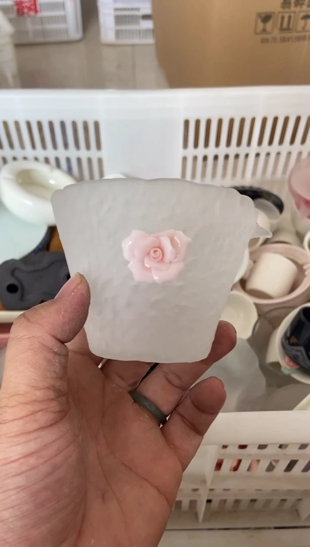 杯无运费险有瑕疵的摄影的产品有使用过的痕迹有点脏介意勿拍