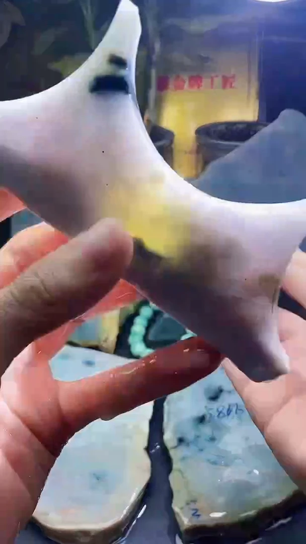 未镶嵌挂件翡翠小雨37