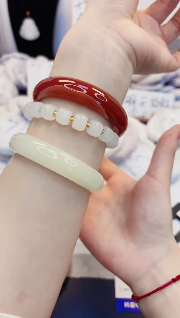 【闪购商品】石英质玉手镯未镶嵌73-玛瑙-圈口59