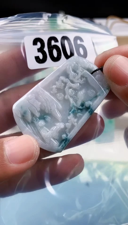 【闪购商品】翡翠挂件未镶嵌天然翡翠吊坠挂件
