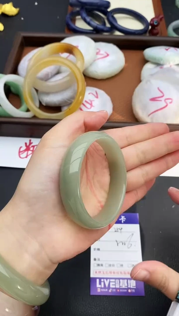 未镶嵌手镯石英质玉254+55/56