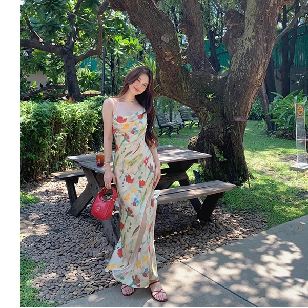 莫奈花园  法式老钱风毕设古典裙油画感斜裁缎面碎花长款连衣裙女