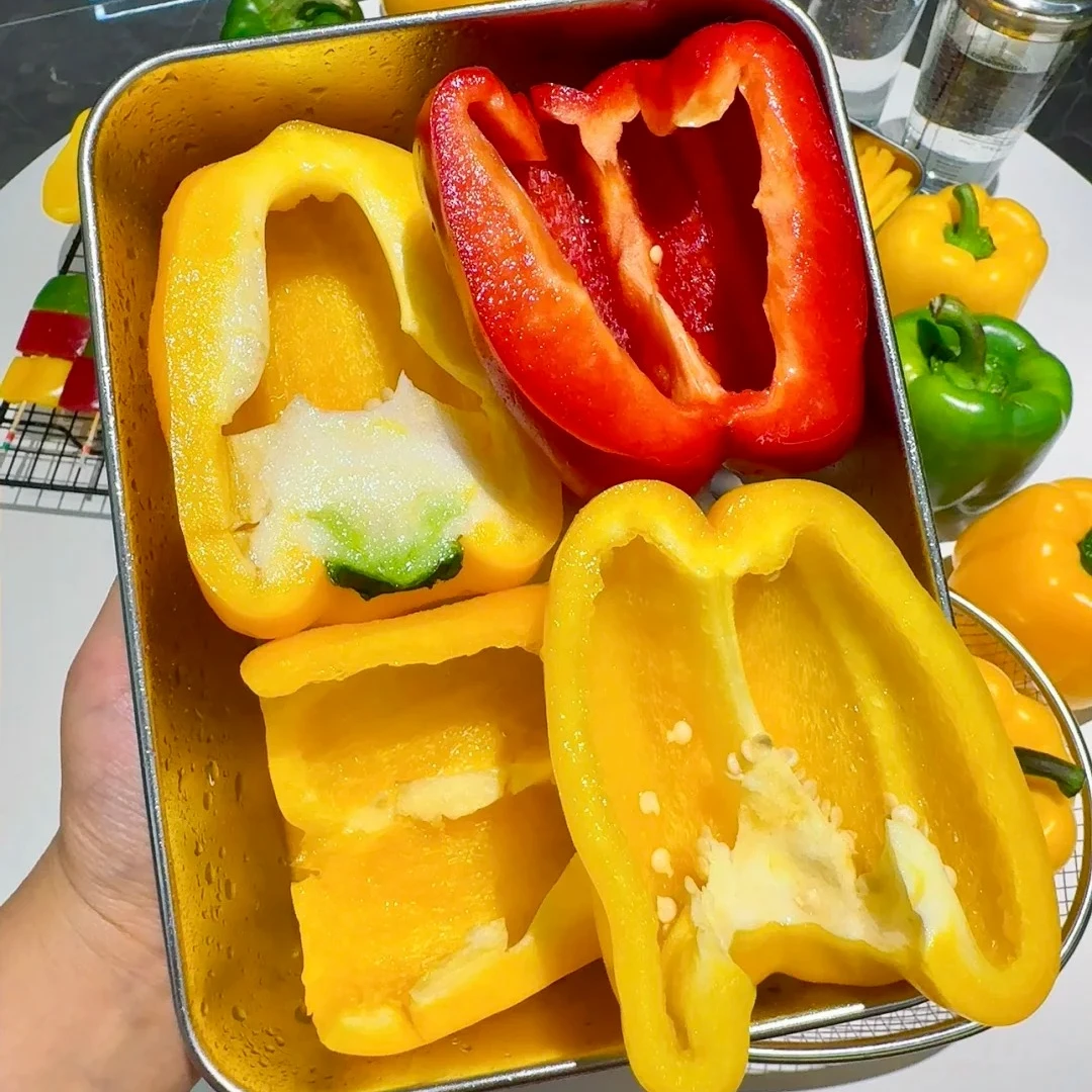 新鲜现摘彩椒 水果椒甜椒 黄色彩椒红色彩椒 27.9元1kg顺丰包邮