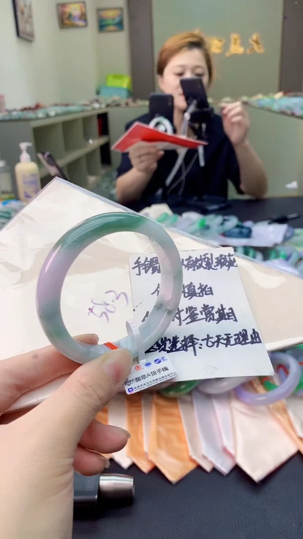 翡翠手镯未镶嵌0667374276